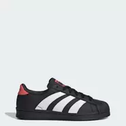 Oferta de Tenis Superstar 82 por $2071 en Adidas