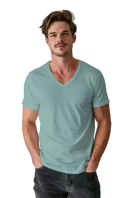 Oferta de Playera BASICA CUELLO V CEMENTO por $79.9 en Aditivo