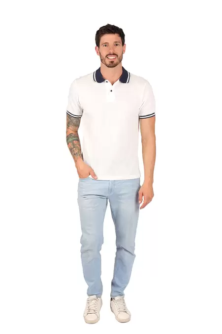 Oferta de Polo Caballero Waffle Blanco por $199.9 en Aditivo