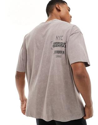 Oferta de ASOS DESIGN oversized heavyweight t-shirt in washed brown with NYC text print por $20 en ASOS