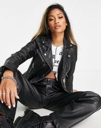 Oferta de Barney's Originals Clara real leather jacket in black por $71.5 en ASOS