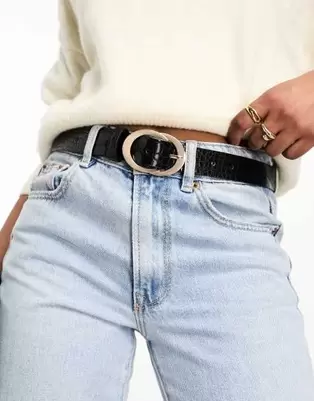 Oferta de ASOS DESIGN croc double circle waist and hip belt por $3.5 en ASOS