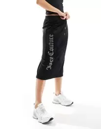 Oferta de Juicy Couture velour logo midi skirt In black por $75 en ASOS