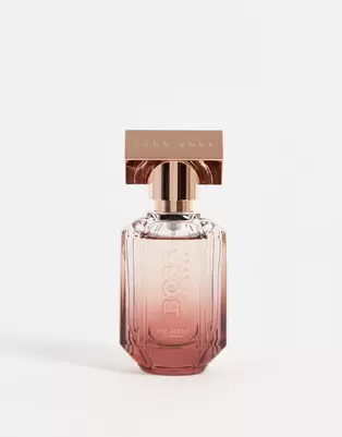 Oferta de Boss the Scent Le Parfum for Her EPD 30ml por $59.5 en ASOS