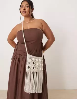 Oferta de Accessorize mirror fridge crossbody bag in white por $35 en ASOS