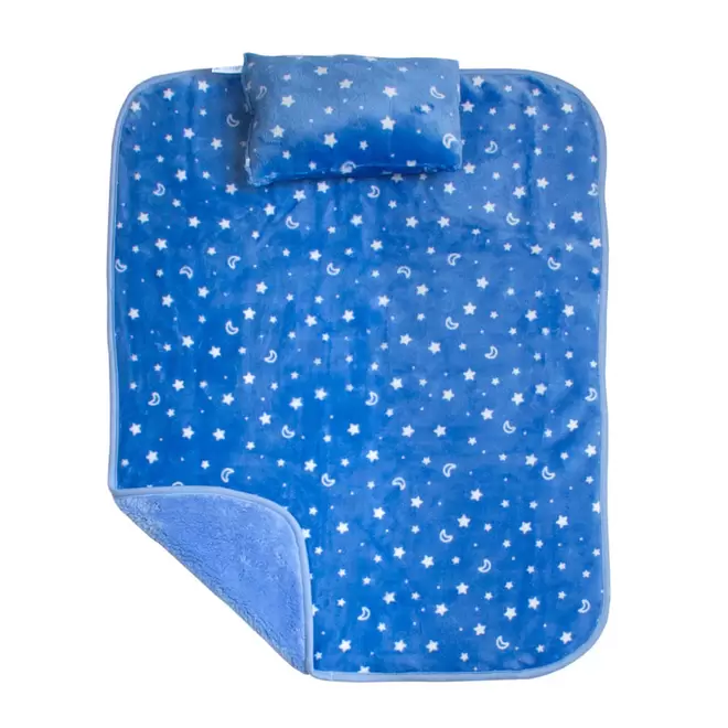 Oferta de Frazada con borrega y almohada ideal para viajar por $220.15 en Baby mink