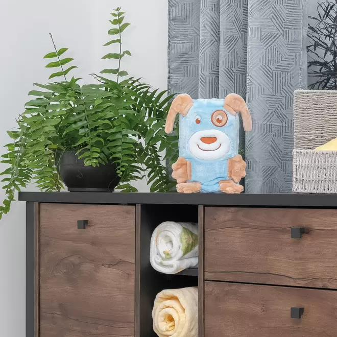 Oferta de Frazada bordada con tiernos animalitos que simulan un peluche, 100 x 80 cm por $228.65 en Baby mink