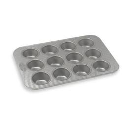 Oferta de Molde antiadherente para 12 muffins USA Pan® por $448 en Bed Bath & Beyond