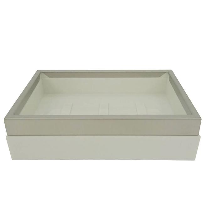 Oferta de Jabonera cuadrada de PVC Namaro Design® color blanco por $268 en Bed Bath & Beyond