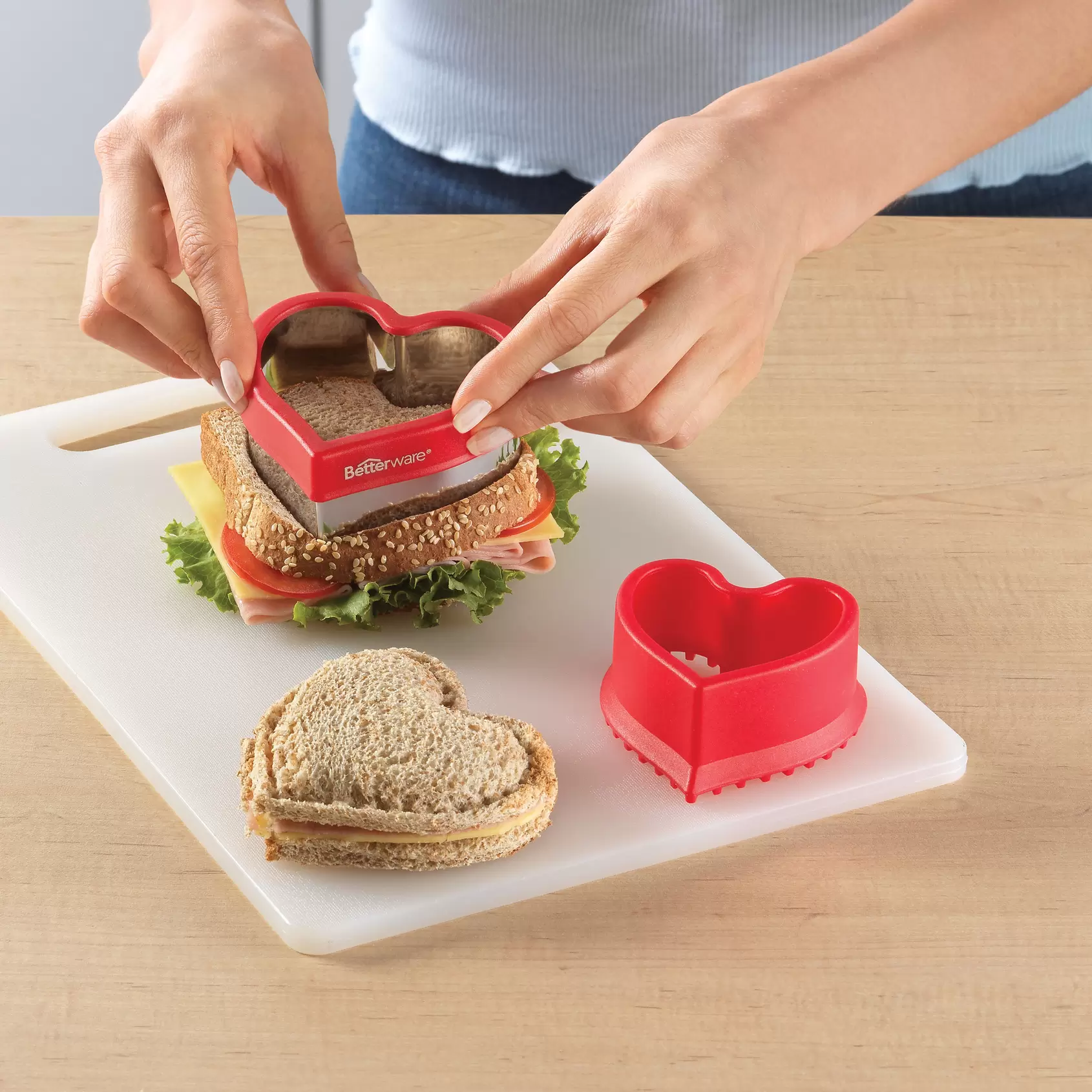 Oferta de Corta Sandwich Corazón por $79.9 en BetterWare