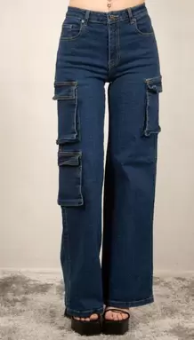 Oferta de Jeans cargo por $599 en Blue Colash