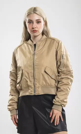 Oferta de Chamarra Bomber Bolsillos por $299 en C&A