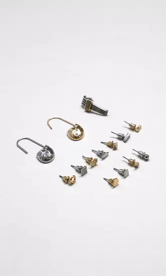 Oferta de Set Aretes Brillos por $99 en C&A