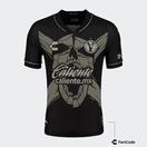 Oferta de Call of Duty x CHARLY Xolos Special Edition Jersey for Men 23-24 por $70 en Charly