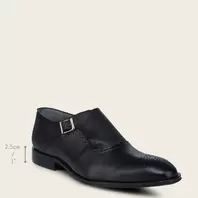 Oferta de Zapato de vestir en piel genuina por $3196 en Cuadra