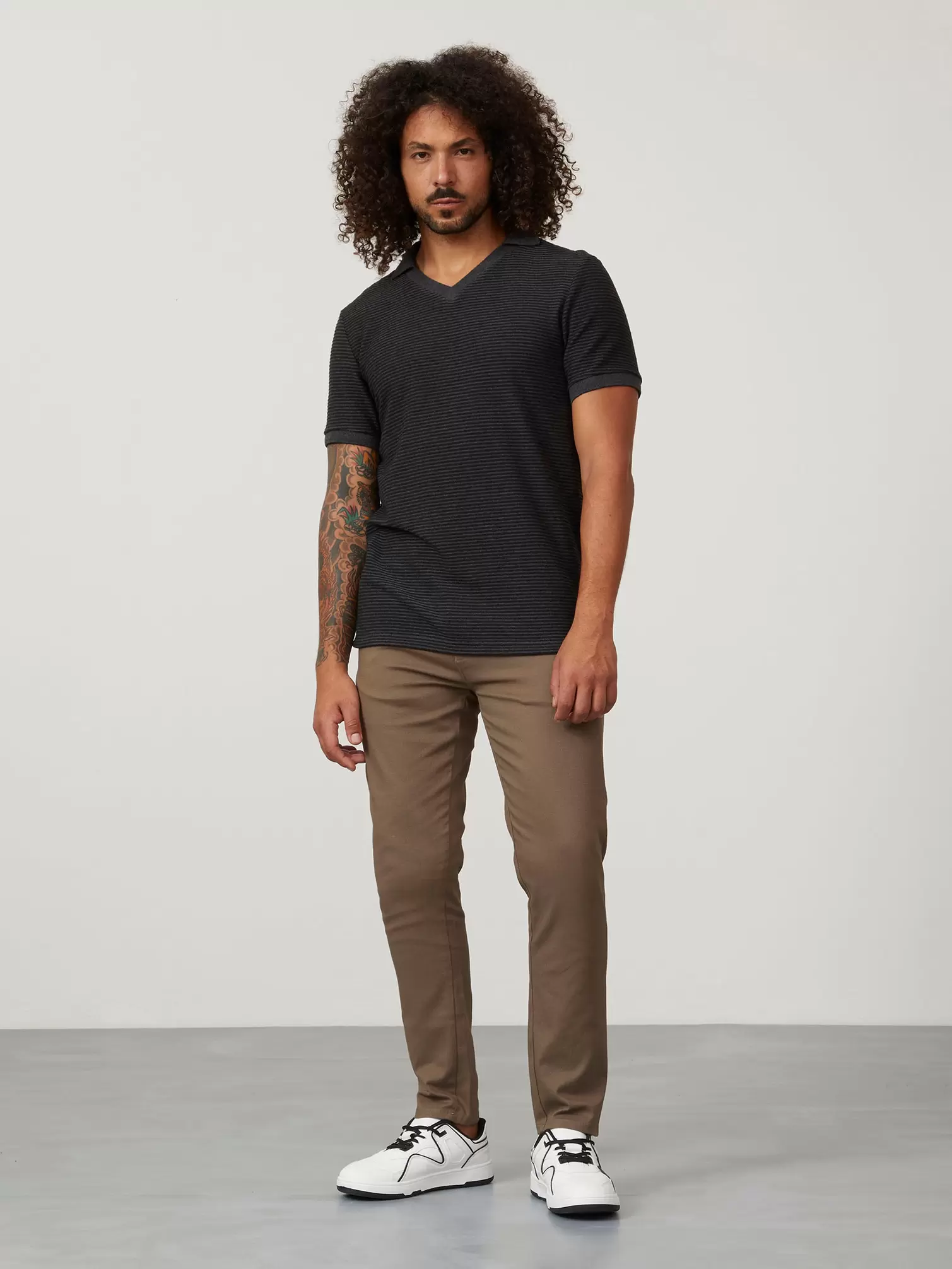 Oferta de Pantalón Skinny de Gabardina MALAYERBA por $279 en Cuidado con el Perro