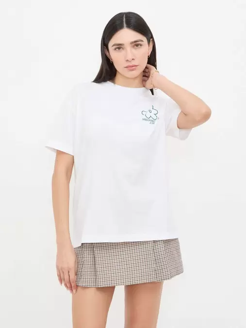 Oferta de Playera Flores Blanca por $159 en Cuidado con el Perro