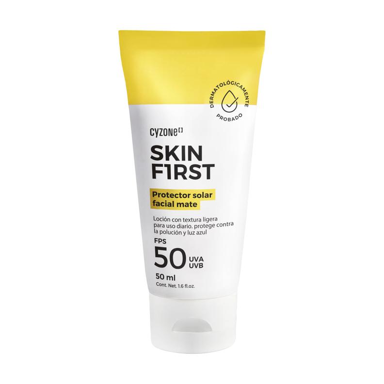 Oferta de Protector Solar Facial Skin First por $210 en Cyzone