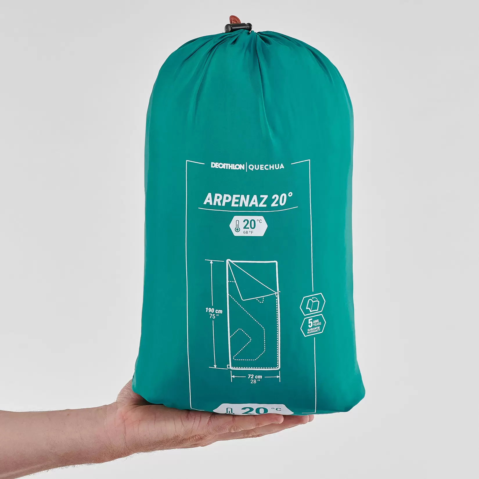 Oferta de Sleeping bag para camping verde Arpenaz 20° por $360 en Decathlon