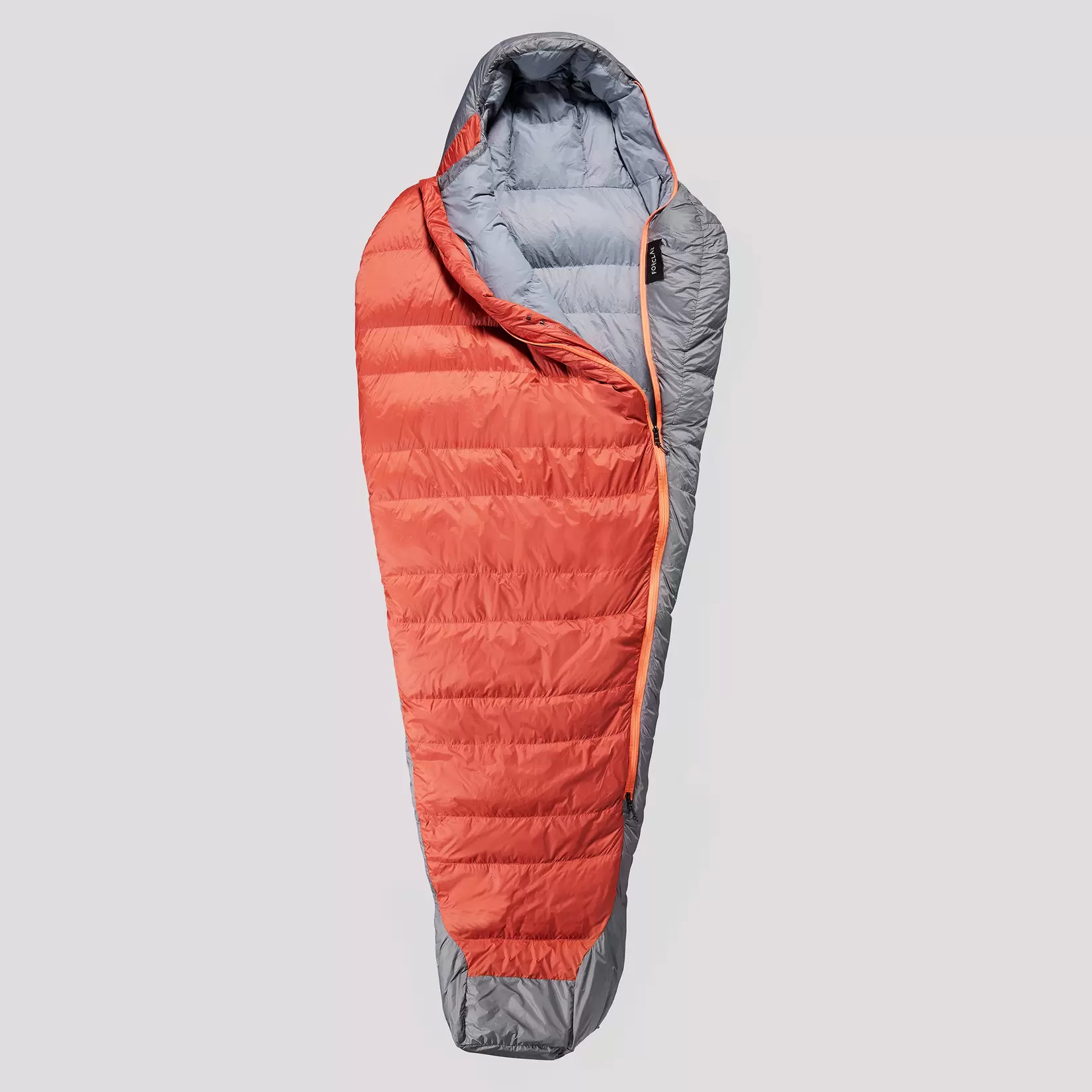 Oferta de Sleeping bag de trekking de plumón MT900 0 °C por $5000 en Decathlon