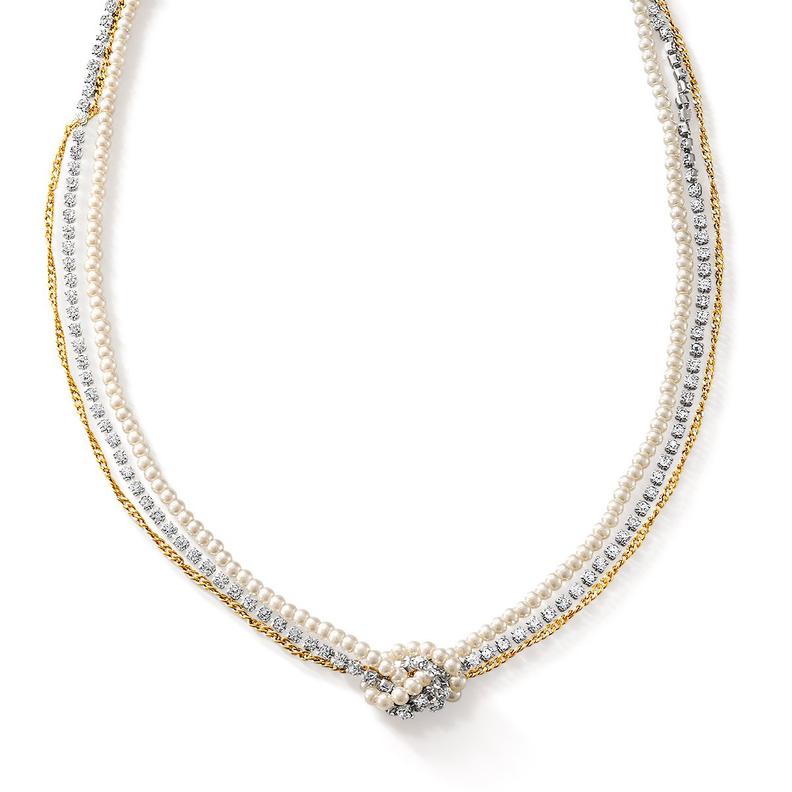 Oferta de Collar Femme Pearls por $1190 en Ésika