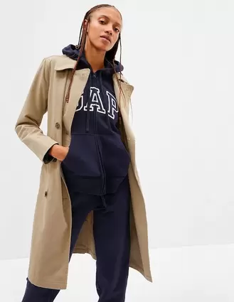 Oferta de Sudadera con capucha y bolsa para mujer por $839.3 en GAP