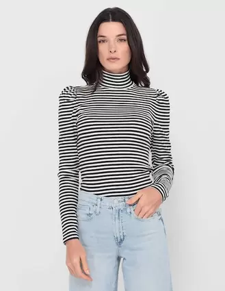 Oferta de Playera manga larga cuello alto para mujer por $314.5 en GAP