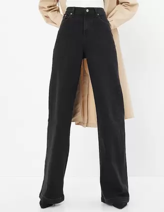 Oferta de Jeans wide leg corte cintura alta para mujer por $1119.2 en GAP