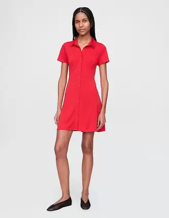 Oferta de Vestido mini casual para mujer por $1399.3 en GAP