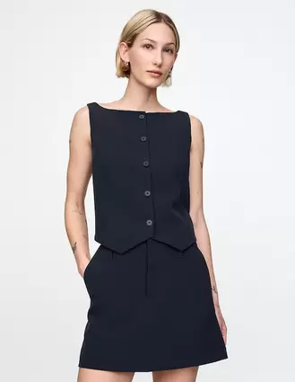 Oferta de Chaleco para mujer por $1049.3 en GAP