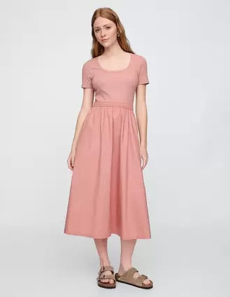 Oferta de Vestido crop casual Gap para mujer por $979.3 en GAP