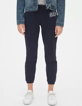 Oferta de Pants resorte tobillo para mujer por $769.3 en GAP