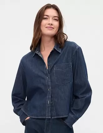 Oferta de Camisa de mezclilla manga larga para mujer por $1049.3 en GAP