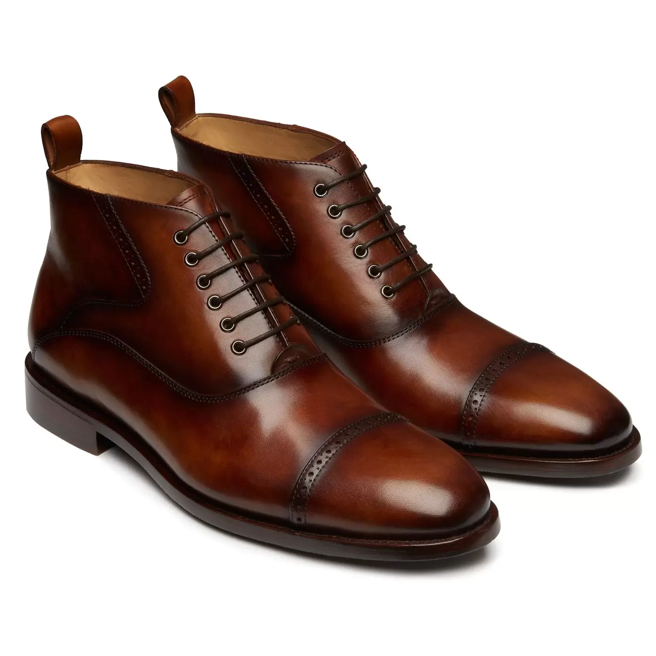 Oferta de Botín Bostoniano Goodyear Welt por $9900 en Jean Pierre