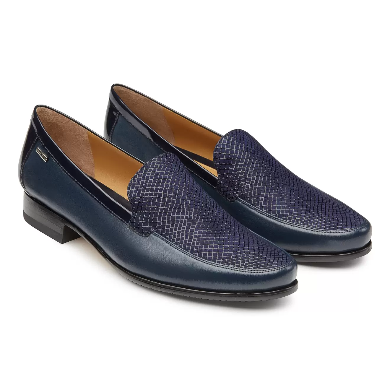 Oferta de Mocasinesde piel para dama texturizados color azul por $2719.2 en Jean Pierre