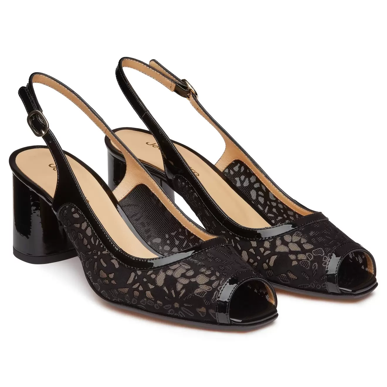 Oferta de Sandalias peep toe para dama con malla textil decorada y aplicaciones en charol por $3119.2 en Jean Pierre