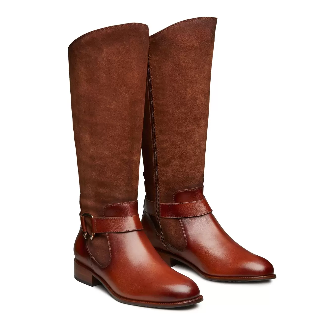 Oferta de Bota alta de gamuza para dama con correaen tobillo por $5119.2 en Jean Pierre