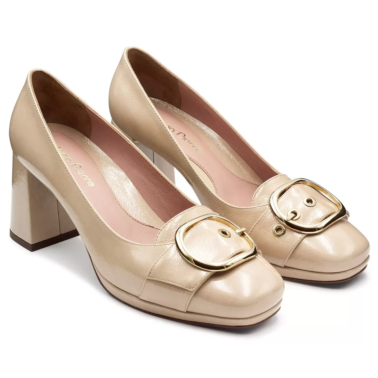 Oferta de Zapatillas de charol con plataforma y punta redonda con hebilla para mujer por $3279.2 en Jean Pierre
