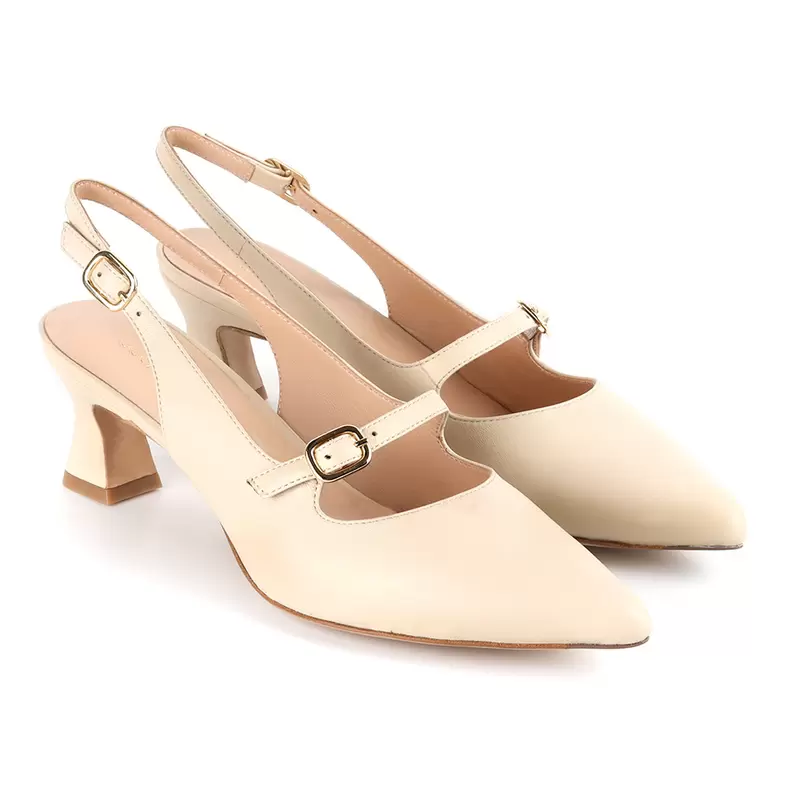 Oferta de Zapatillas estilo kitten heels para ama color hueso por $2959.2 en Jean Pierre