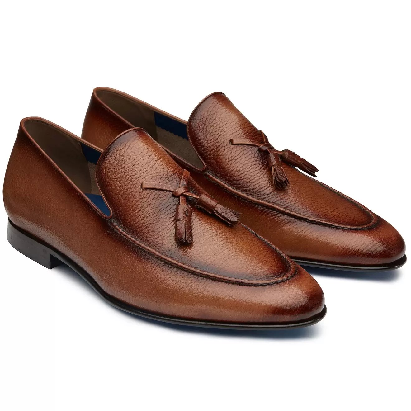 Oferta de Mocasines slip on de piel pintados a mano con aplicación de motas para hombre por $2799.2 en Jean Pierre