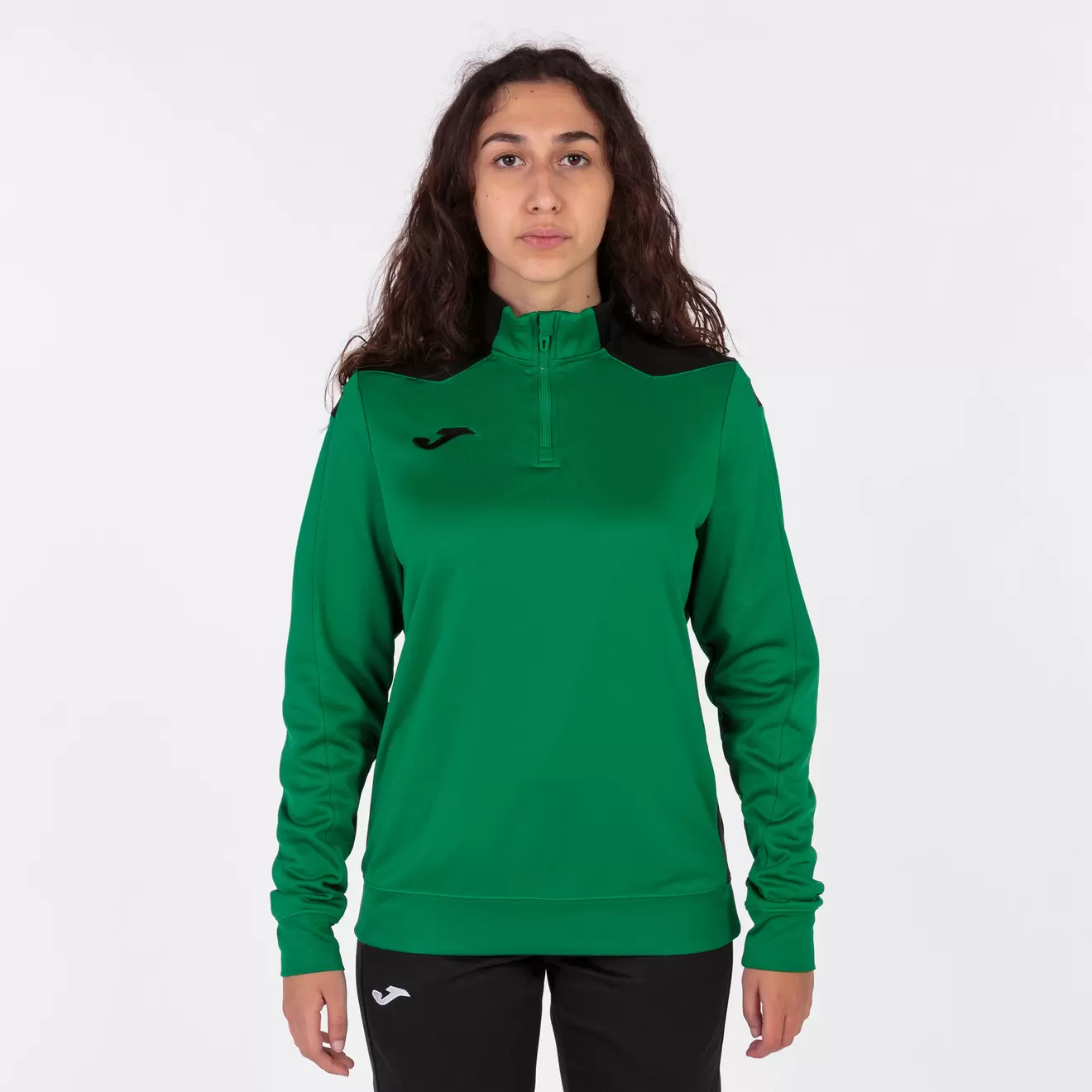 Oferta de Sudadera mujer Championship VI verde negro por $607.5 en Joma