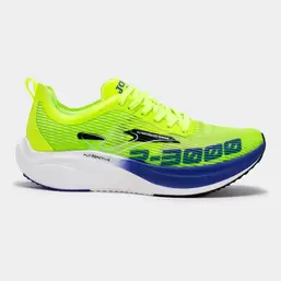 Oferta de Zapatillas running R-3000 25 unisex amarillo flúor por $2999 en Joma