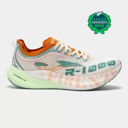 Oferta de Zapatillas running R1000 24 Maratón Florencia unisex beige por $3999 en Joma