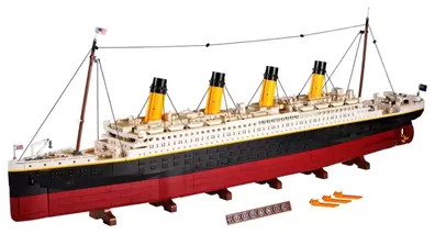 Oferta de LEGO®: Titanic por $16499 en LEGO