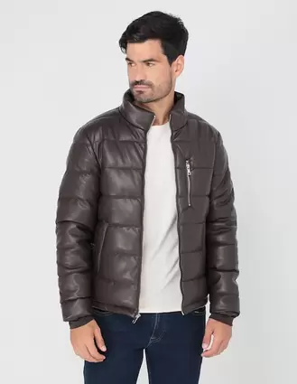 Oferta de Chamarra London Retro capitonado para hombre por $1274.15 en Liverpool