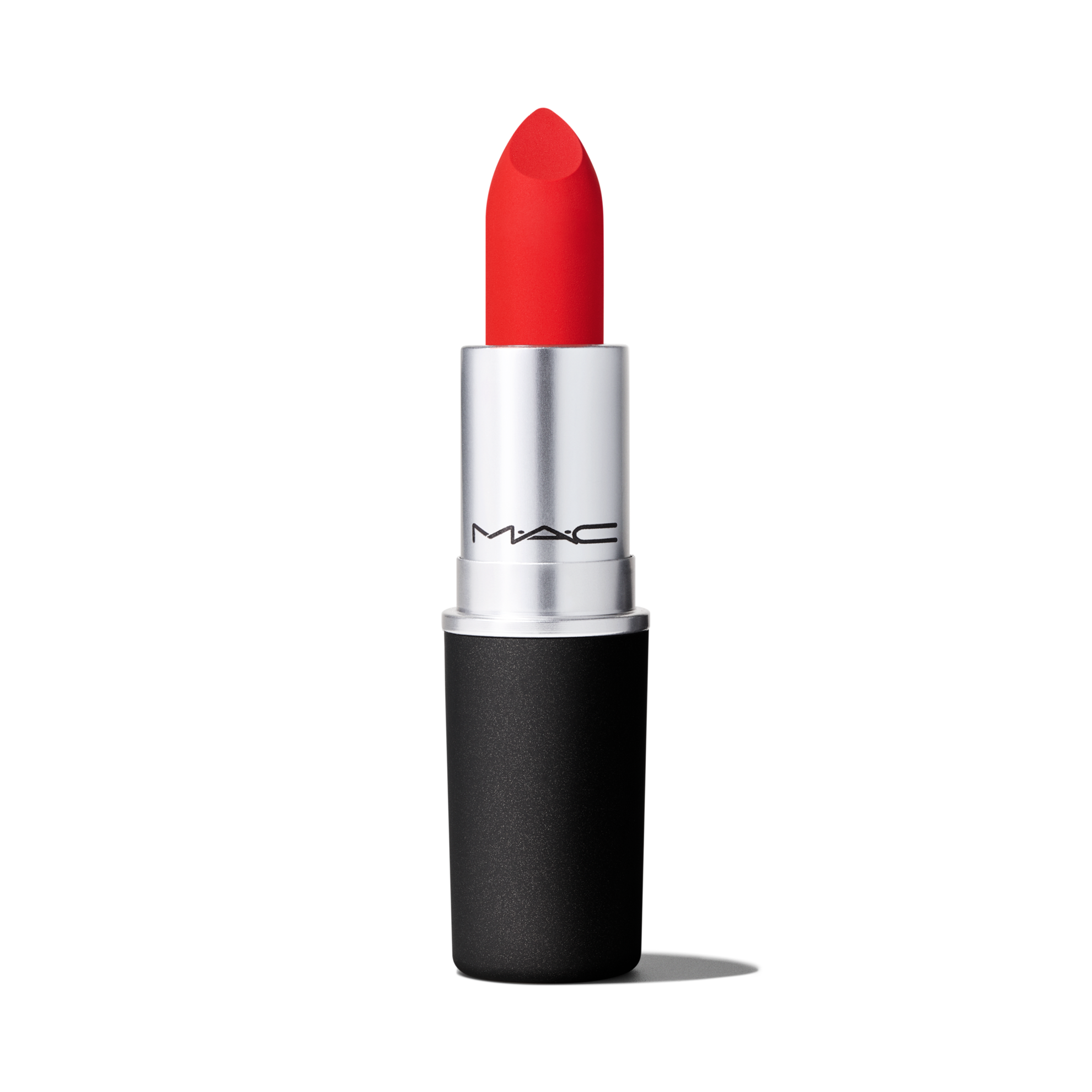 Oferta de Powder Kiss Lipstick por $499 en MAC Cosmetics