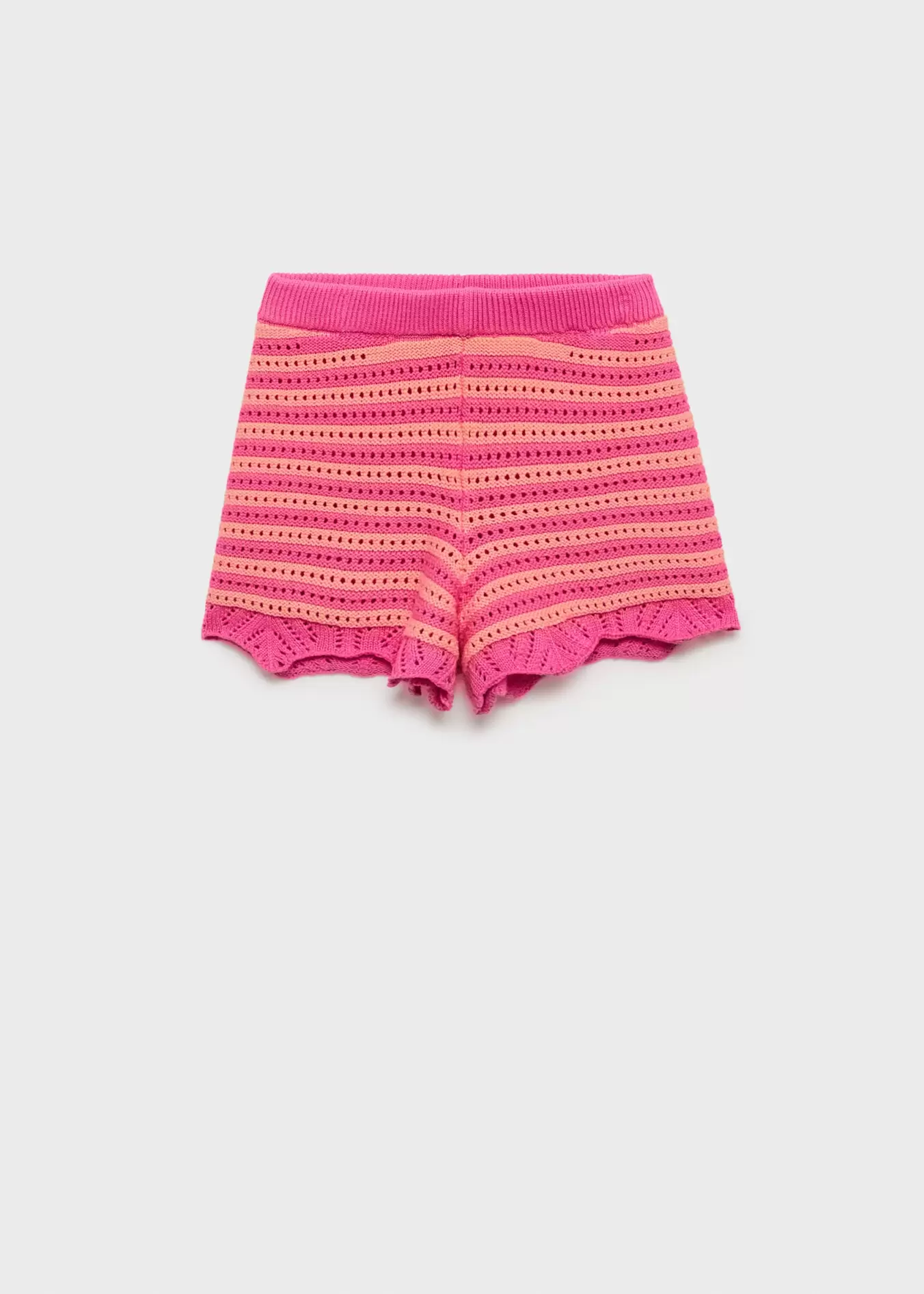 Oferta de Shorts crochet contraste por $699 en Mango