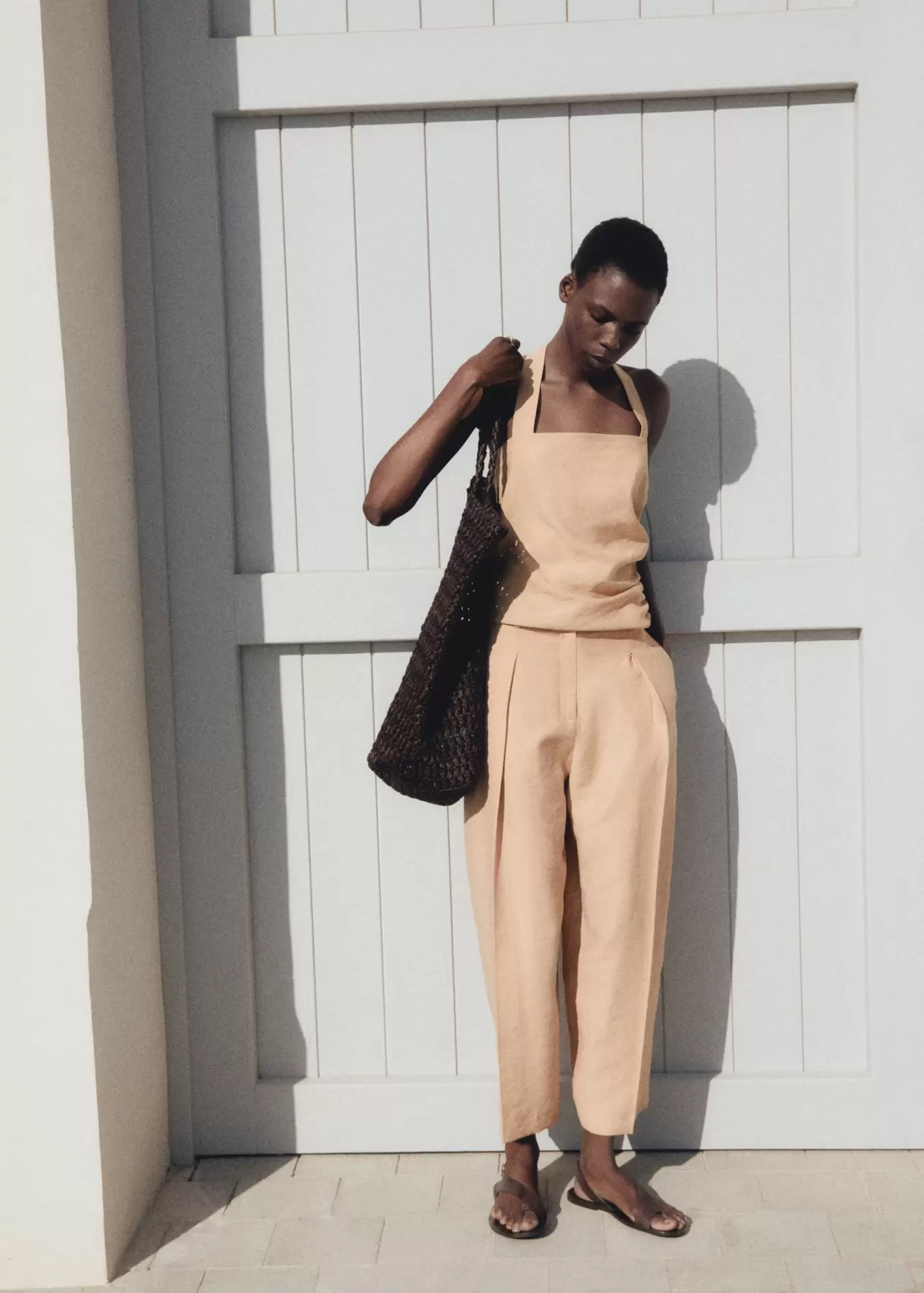 Oferta de Top lyocell detalle fruncido por $1299 en Mango