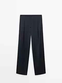 Oferta de Pantalón straight pinzas satinado por $2495 en Massimo Dutti