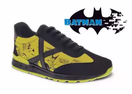 Oferta de T11208 Tenis Color Negro Batman por $609 en Mundo Terra